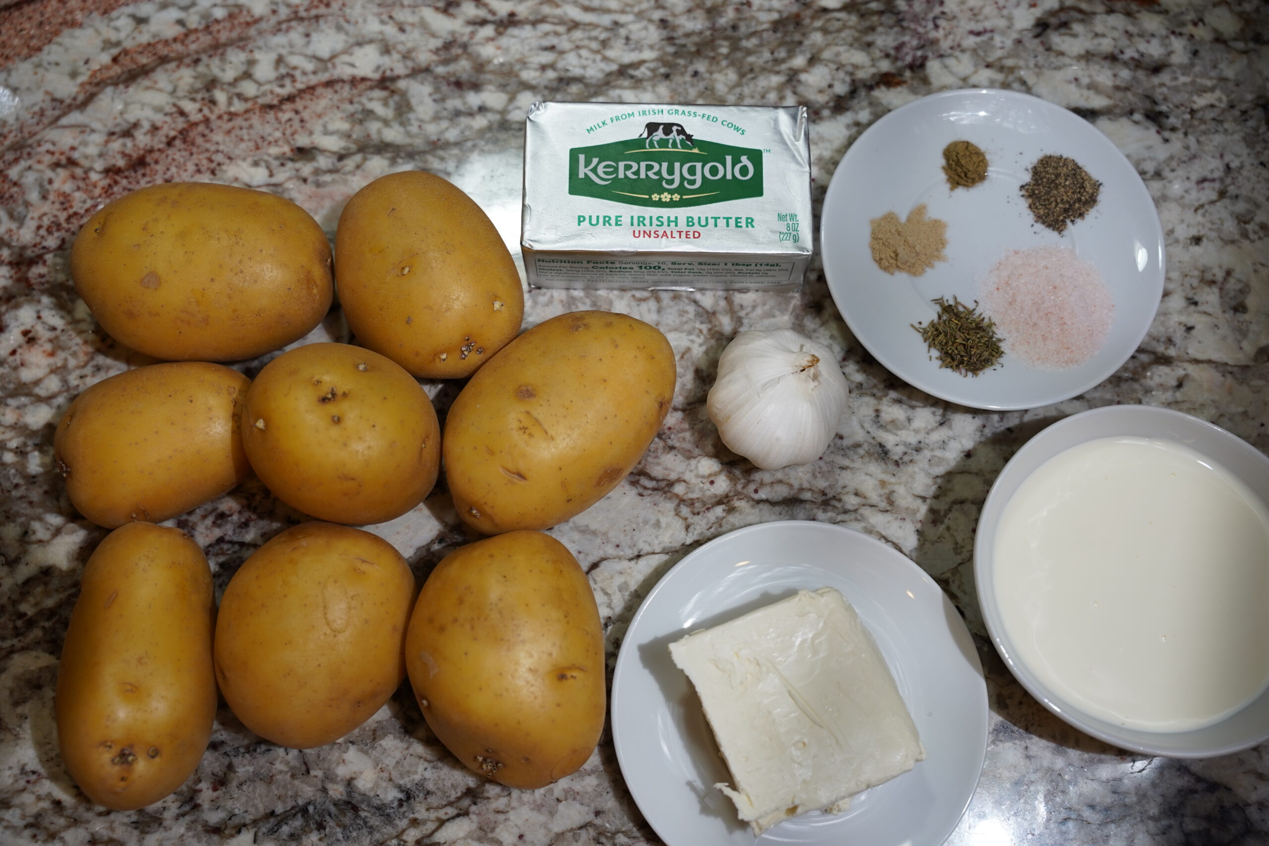 brown butter mashed potatoes ingredients. Yukon gold potatoes, cream cheese, half and half, salt, black pepper, thyme, white pepper, sage, garlic cloves